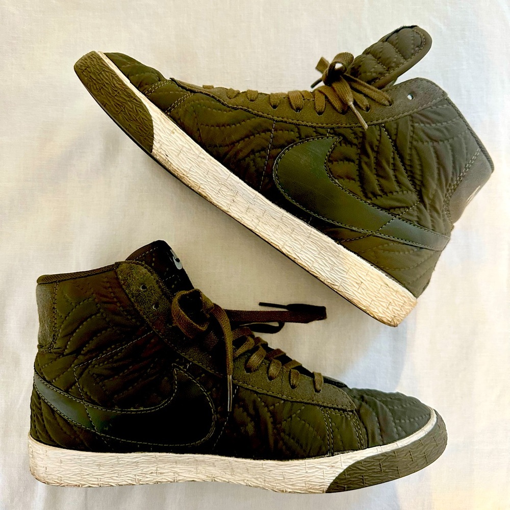 Nike Special Edition Sneakers - image 7